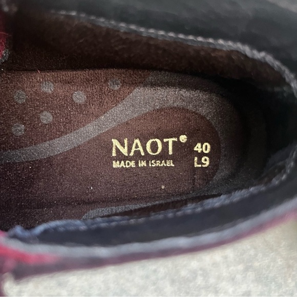 Naot Helm Boot Bourdeaux Women 40 (9) Wine Plum Purple Leather Suede Ankle Zip - Picture 9 of 10
